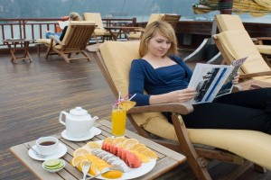 Valentine Act Sundeck3